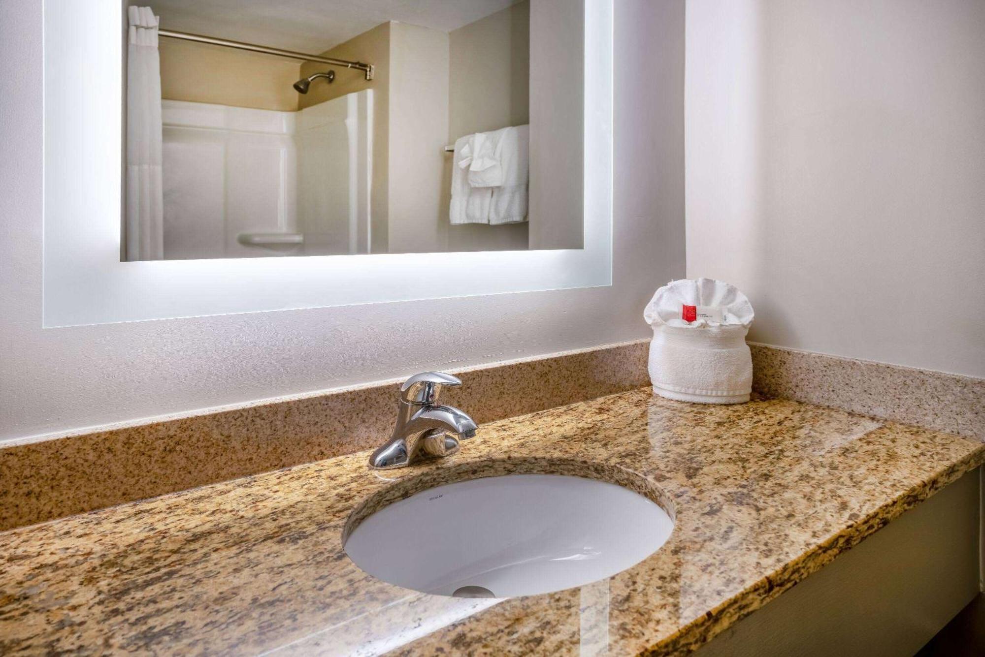 Days Inn By Wyndham Manassas Battlefield Ngoại thất bức ảnh